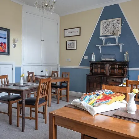 فندق مبيت وإفطار Crescent 3*